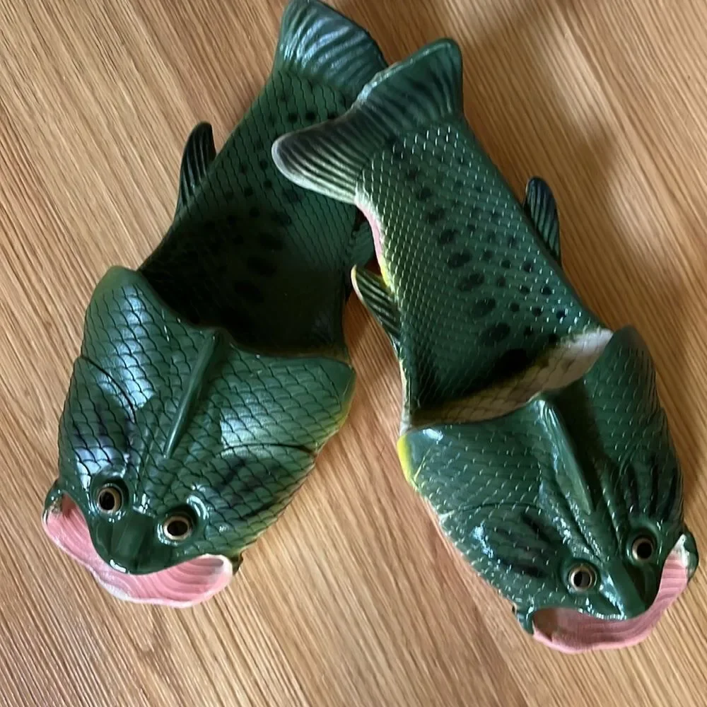 River’s  Edge Bass Fish Sandals